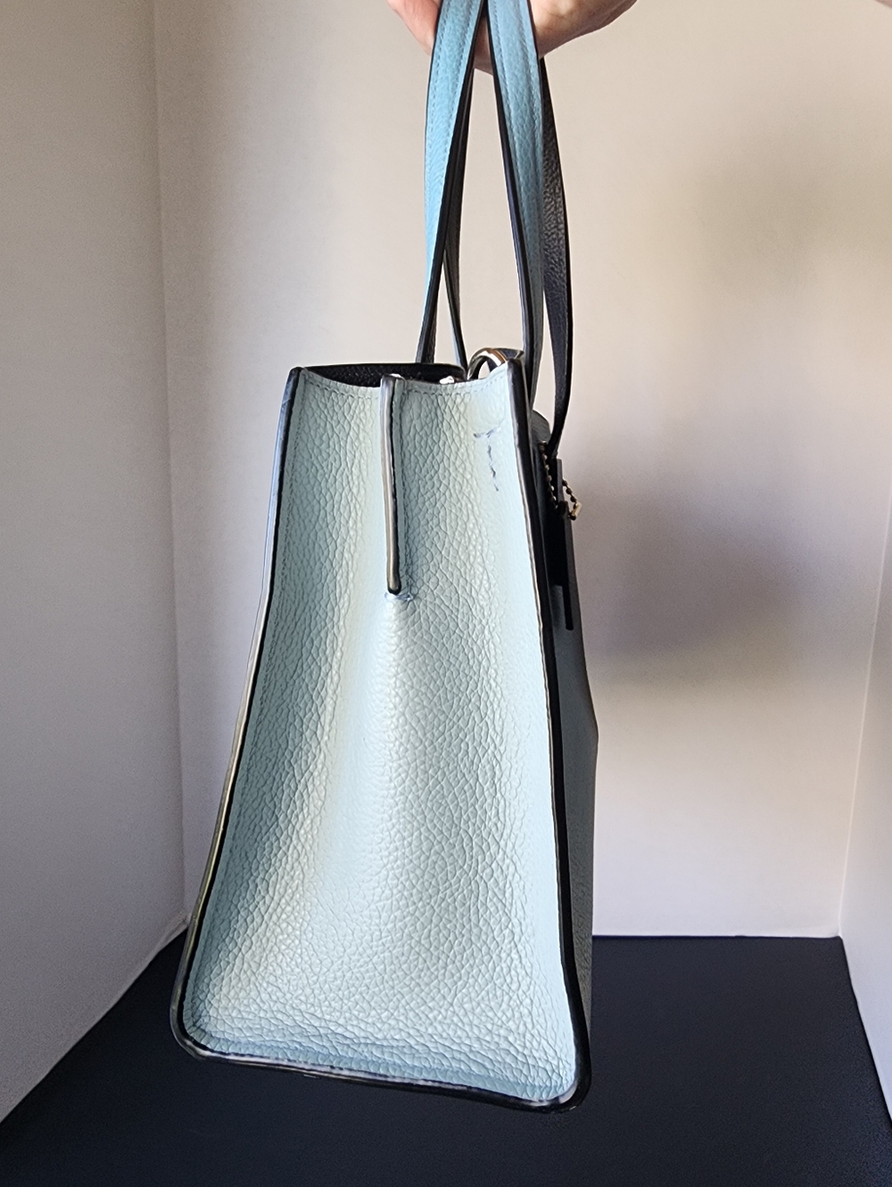 SOLDCoach Charlie Carryall 28, Blue Ombre, 2018, EUC - Picture 5 of 11